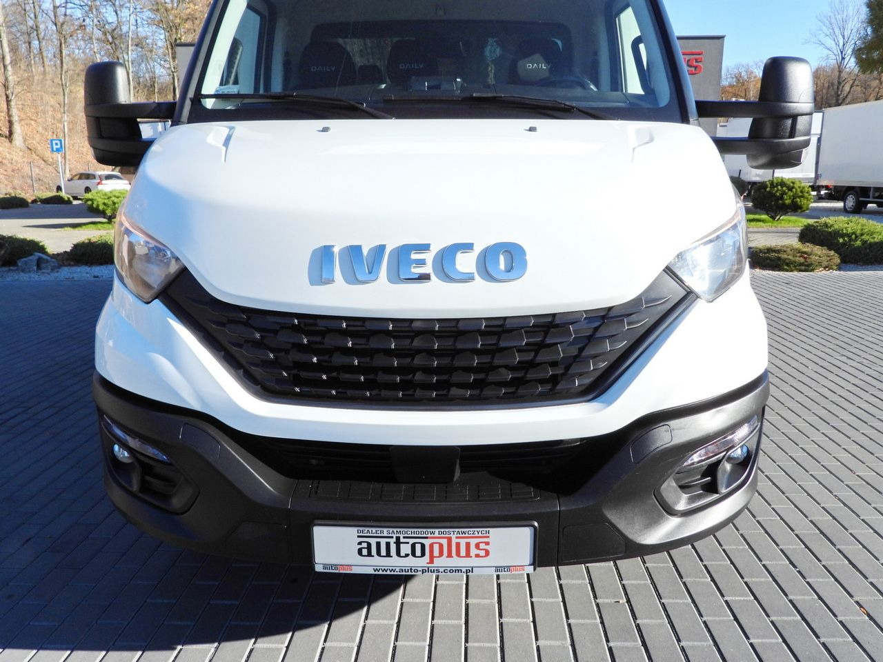 Lizing IVECO DAILY 50C17 TARPAULIN 10 PALLETS CRUISE CONTROL TWIN WHEELS AIR CONDITIONING  180HP IVECO DAILY 50C17 TARPAULIN 10 PALLETS CRUISE CONTROL TWIN WHEELS AIR CONDITIONING  180HP: slika 15
