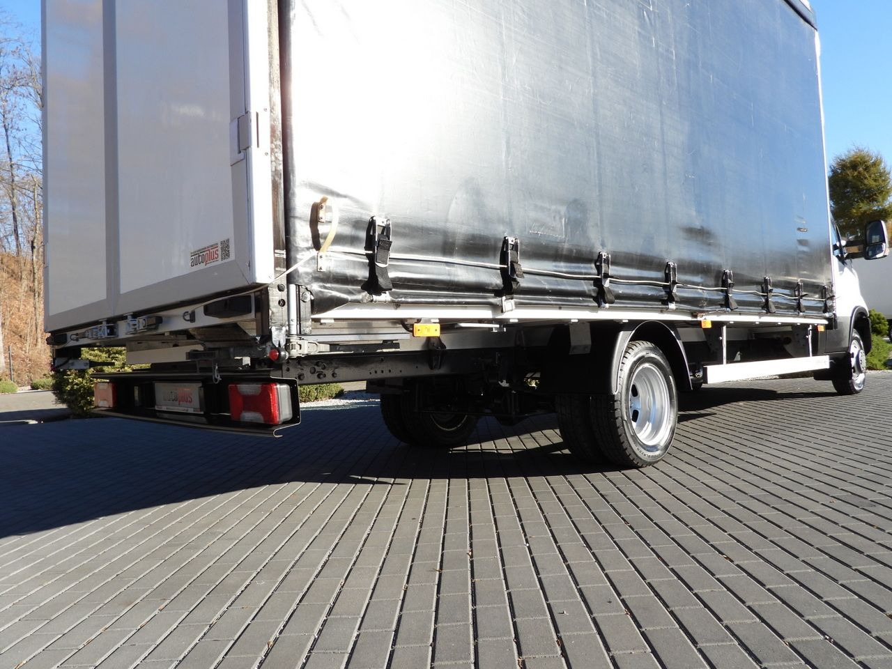 Lizing IVECO DAILY 50C17 TARPAULIN 10 PALLETS CRUISE CONTROL TWIN WHEELS AIR CONDITIONING  180HP IVECO DAILY 50C17 TARPAULIN 10 PALLETS CRUISE CONTROL TWIN WHEELS AIR CONDITIONING  180HP: slika 25