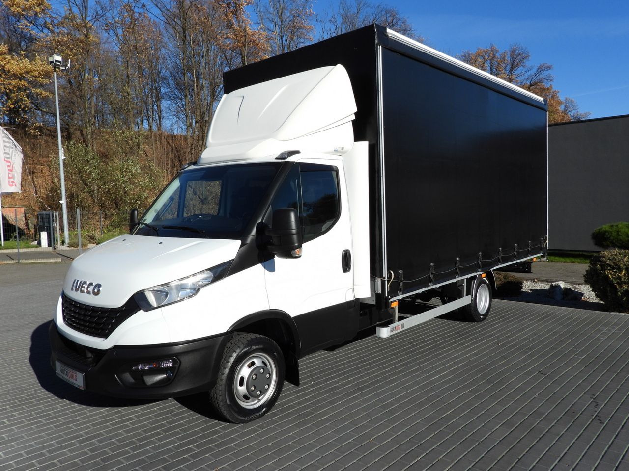 Lizing IVECO DAILY 50C17 TARPAULIN 10 PALLETS CRUISE CONTROL TWIN WHEELS AIR CONDITIONING  180HP IVECO DAILY 50C17 TARPAULIN 10 PALLETS CRUISE CONTROL TWIN WHEELS AIR CONDITIONING  180HP: slika 6