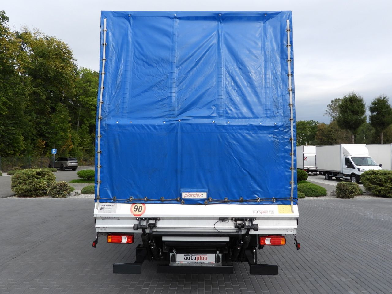 Kamion sa ceradom IVECO DAILY 72C18 TARPAULIN LIFT 14 PALLETS WEBASTO CRUISE CONTROL LED LIGHTS TWIN WHEELS AIR CONDITIONING  180HP: slika 11