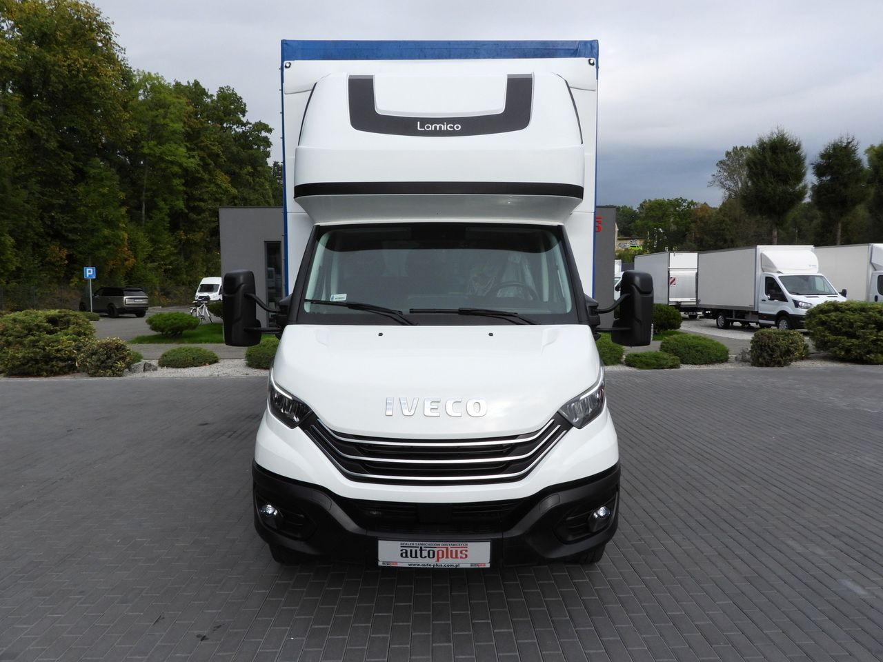 Kamion sa ceradom IVECO DAILY 72C18 TARPAULIN LIFT 14 PALLETS WEBASTO CRUISE CONTROL LED LIGHTS TWIN WHEELS AIR CONDITIONING  180HP: slika 5