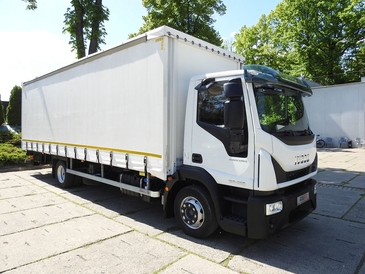IVECO EUROCARGO 120 - 220 TARPAULIN LIFT 20 PALLETS LED LIGHTS AUTOMATIC TRANSMISSION HI-MATIC TWIN WHEELS AIR CONDITIONING 220HP - Dostavno vozilo sa ceradom: slika 4 IVECO EUROCARGO 120 - 220 TARPAULIN LIFT 20 PALLETS LED LIGHTS AUTOMATIC TRANSMISSION HI-MATIC TWIN WHEELS AIR CONDITIONING 220HP - Dostavno vozilo sa ceradom: slika 4