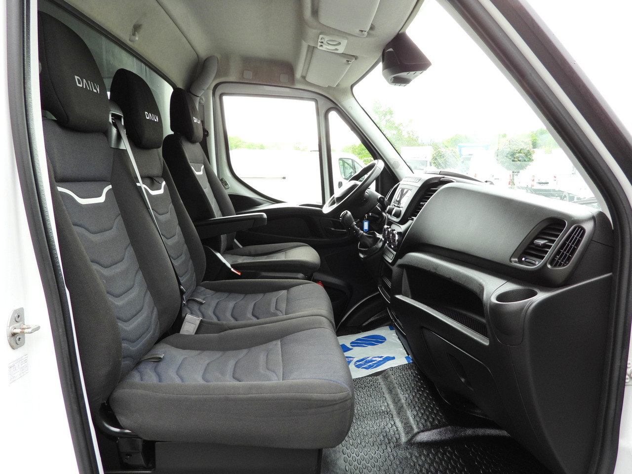 Dostavno vozilo sa ceradom Iveco DAILY  35S18 PRITSCHE PLANE 10 PALETTEN WEBASTO: slika 39