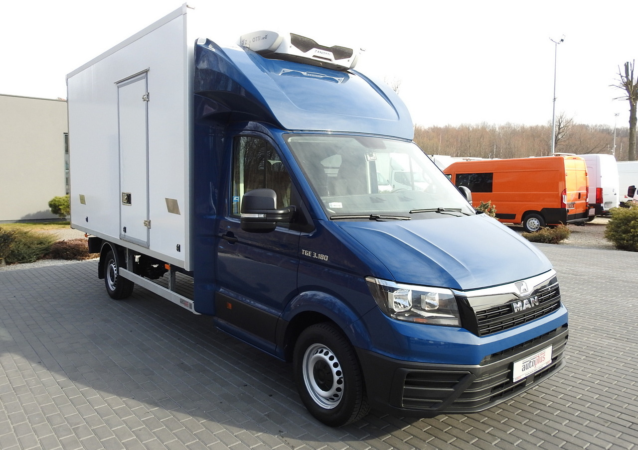 MAN TGE 3.180 REGRIGERATOR BOX -5*C 8 PALLETS HEATING FUNCTION CRUISE CONTROL PNEUMATICS AIR CONDITIONING 180HP - Dostavno vozilo hladnjača: slika 4 MAN TGE 3.180 REGRIGERATOR BOX -5*C 8 PALLETS HEATING FUNCTION CRUISE CONTROL PNEUMATICS AIR CONDITIONING 180HP - Dostavno vozilo hladnjača: slika 4