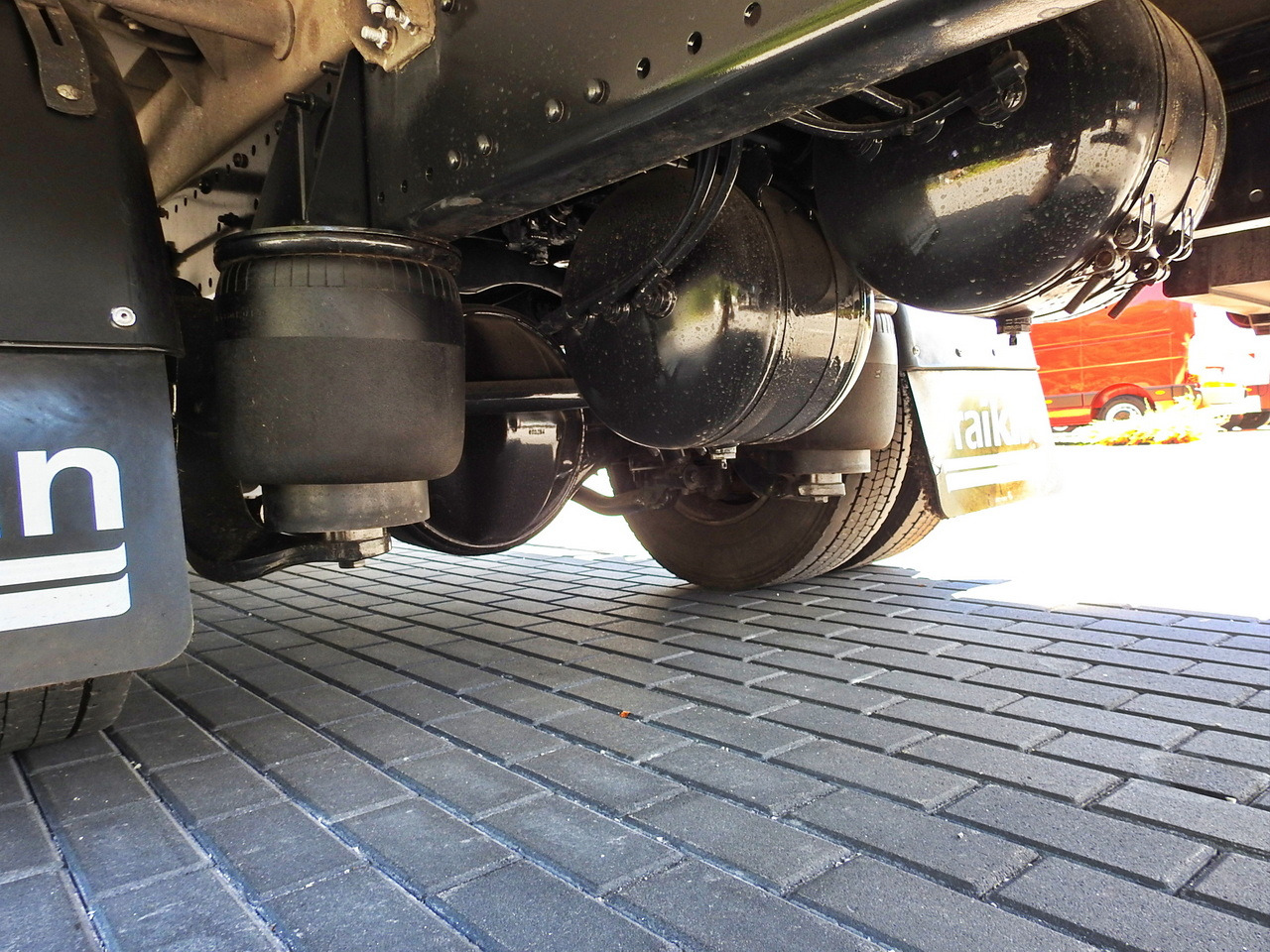 Hladnjača MAN TGL 10.180 REGRIGERATOR BOX -20*C 11 PALLETS POWER SUPPLY 230V AIR CONDITIONING PNEUMATICS TWIN WHEELS  180HP: slika 23