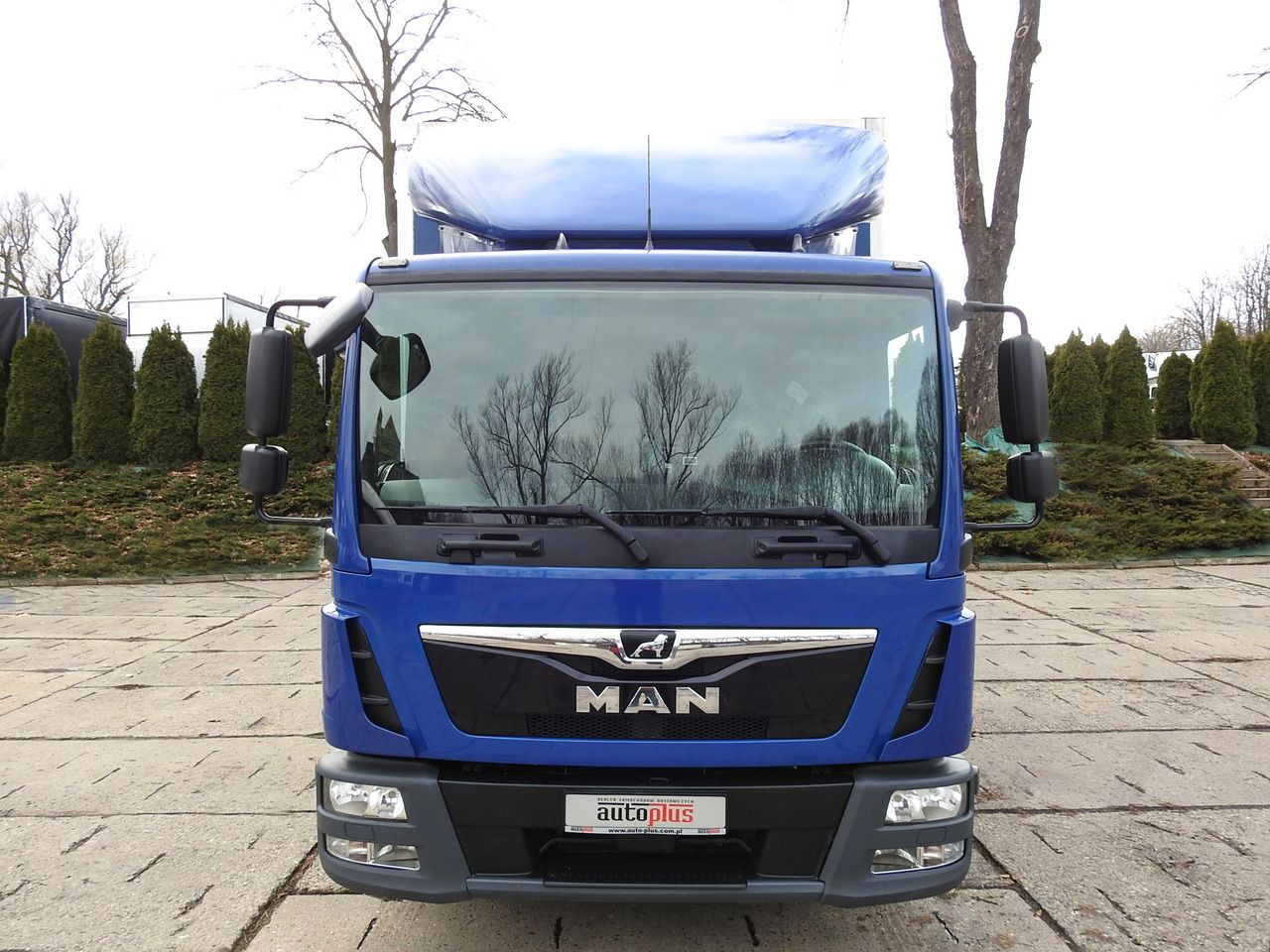 MAN TGL 12.220 BOX LIFT 18 PALLETS CRUISE CONTROLAIR CONDITIONING PNEUMATICS AUTOMATIC TWIN WHEELS 220HP - Dostavno vozilo sa zatvorenim sandukom: slika 5 MAN TGL 12.220 BOX LIFT 18 PALLETS CRUISE CONTROLAIR CONDITIONING PNEUMATICS AUTOMATIC TWIN WHEELS 220HP - Dostavno vozilo sa zatvorenim sandukom: slika 5