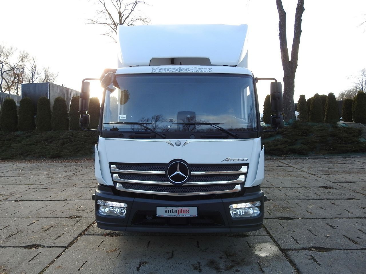 MERCEDES ATEGO 12.24 REGRIGERATOR BOX -10*C LIFT 16 PALLETS HEATING FUNCTION WEBASTO CRUISE CONTROL PNEUMATICS AIR CONDITIONING 240HP - Hladnjača: slika 5 MERCEDES ATEGO 12.24 REGRIGERATOR BOX -10*C LIFT 16 PALLETS HEATING FUNCTION WEBASTO CRUISE CONTROL PNEUMATICS AIR CONDITIONING 240HP - Hladnjača: slika 5