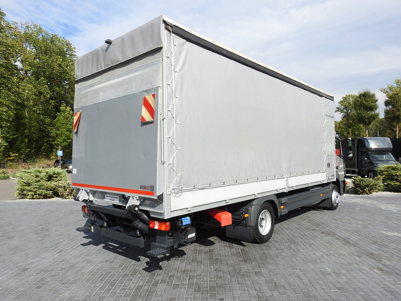 MERCEDES ATEGO 1221 TARPAULIN LIFT 16 PALLETS WEBASTO AIR CONDITIONING PNEUMATICS TWIN WHEELS  230HP - Dostavno vozilo sa ceradom: slika 3 MERCEDES ATEGO 1221 TARPAULIN LIFT 16 PALLETS WEBASTO AIR CONDITIONING PNEUMATICS TWIN WHEELS  230HP - Dostavno vozilo sa ceradom: slika 3