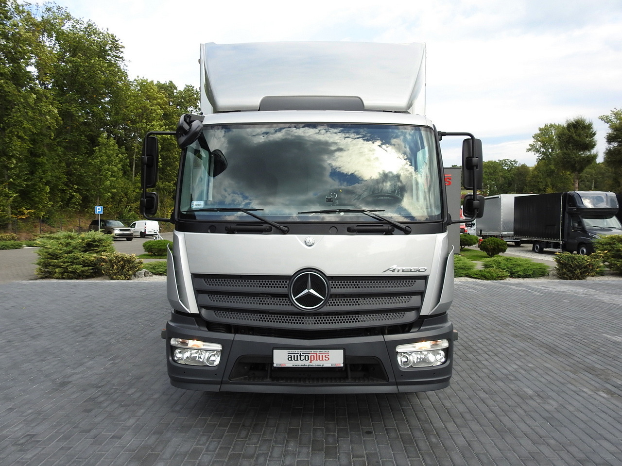 MERCEDES ATEGO 1221 TARPAULIN LIFT 16 PALLETS WEBASTO AIR CONDITIONING PNEUMATICS TWIN WHEELS 230HP - Dostavno vozilo sa ceradom: slika 5 MERCEDES ATEGO 1221 TARPAULIN LIFT 16 PALLETS WEBASTO AIR CONDITIONING PNEUMATICS TWIN WHEELS 230HP - Dostavno vozilo sa ceradom: slika 5