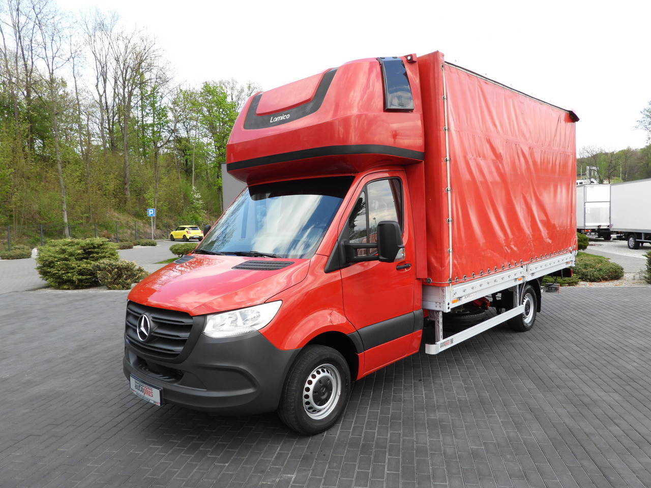 Dostavno vozilo sa ceradom MERCEDES SPRINTER 316 8 PALLETS TARPAULIN LIFT CRUISE CONTROL AIR CONDITIONING 160HP: slika 19 Dostavno vozilo sa ceradom MERCEDES SPRINTER 316 8 PALLETS TARPAULIN LIFT CRUISE CONTROL AIR CONDITIONING 160HP: slika 19