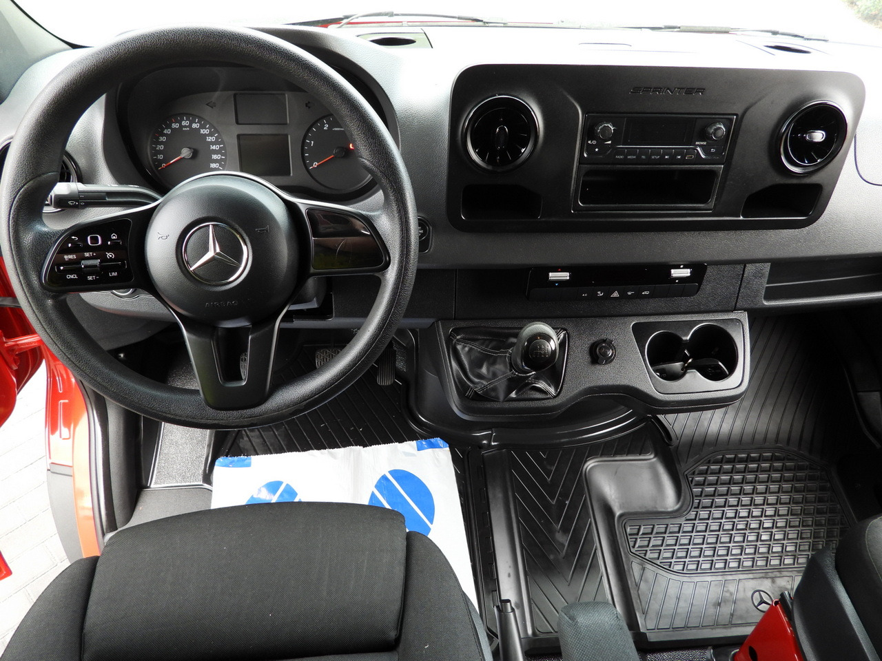 Dostavno vozilo sa ceradom MERCEDES SPRINTER 316 8 PALLETS TARPAULIN LIFT CRUISE CONTROL AIR CONDITIONING 160HP: slika 35 Dostavno vozilo sa ceradom MERCEDES SPRINTER 316 8 PALLETS TARPAULIN LIFT CRUISE CONTROL AIR CONDITIONING 160HP: slika 35