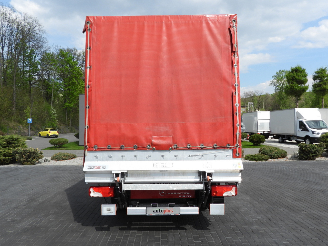 Dostavno vozilo sa ceradom MERCEDES SPRINTER 316 8 PALLETS TARPAULIN LIFT CRUISE CONTROL AIR CONDITIONING 160HP: slika 11 Dostavno vozilo sa ceradom MERCEDES SPRINTER 316 8 PALLETS TARPAULIN LIFT CRUISE CONTROL AIR CONDITIONING 160HP: slika 11