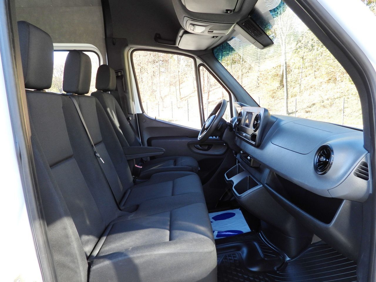 MERCEDES SPRINTER 316 BOX DELIVERY VAN 7 SEATS CRUISE CONTROL AUTOMATIC TRANSMISSION  AIR CONDITIONING  160HP - Furgon: slika 2 MERCEDES SPRINTER 316 BOX DELIVERY VAN 7 SEATS CRUISE CONTROL AUTOMATIC TRANSMISSION  AIR CONDITIONING  160HP - Furgon: slika 2