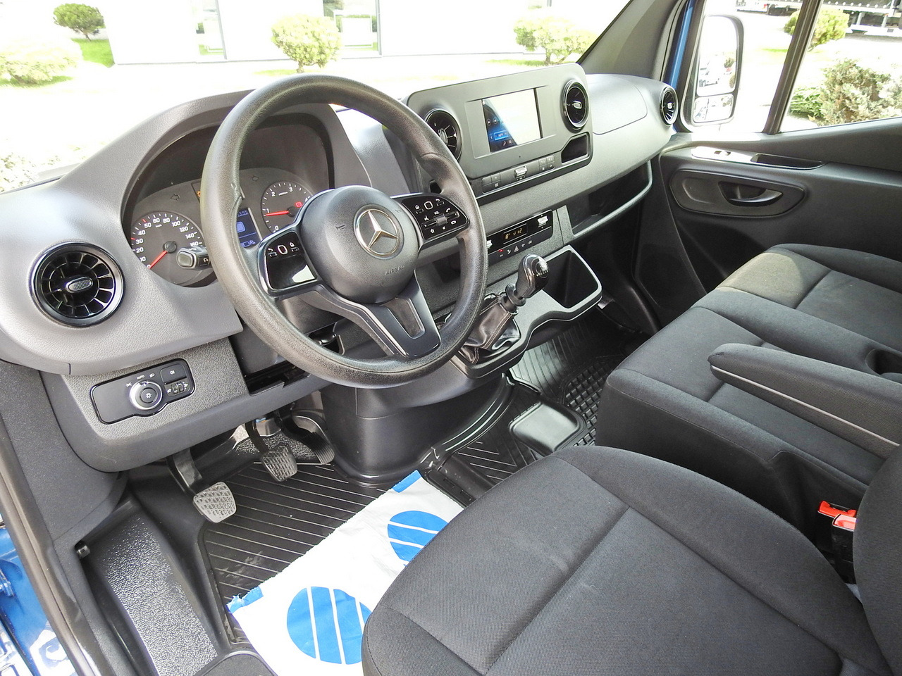 MERCEDES SPRINTER 316 STAKE BODY DOUBLE CABIN DOKA 7 SEATS AIR CONDITIONING  160HP - Dostavno vozilo sa duplom kabinom: slika 2 MERCEDES SPRINTER 316 STAKE BODY DOUBLE CABIN DOKA 7 SEATS AIR CONDITIONING  160HP - Dostavno vozilo sa duplom kabinom: slika 2