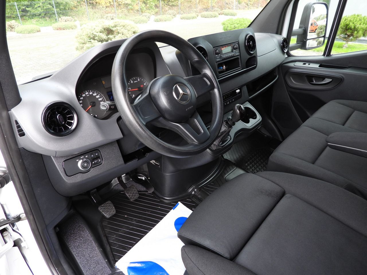 MERCEDES SPRINTER 316 TARPAULIN 10 PALLETS TWIN WHEELS AIR CONDITIONING  165HP - Dostavno vozilo sa ceradom: slika 2 MERCEDES SPRINTER 316 TARPAULIN 10 PALLETS TWIN WHEELS AIR CONDITIONING  165HP - Dostavno vozilo sa ceradom: slika 2