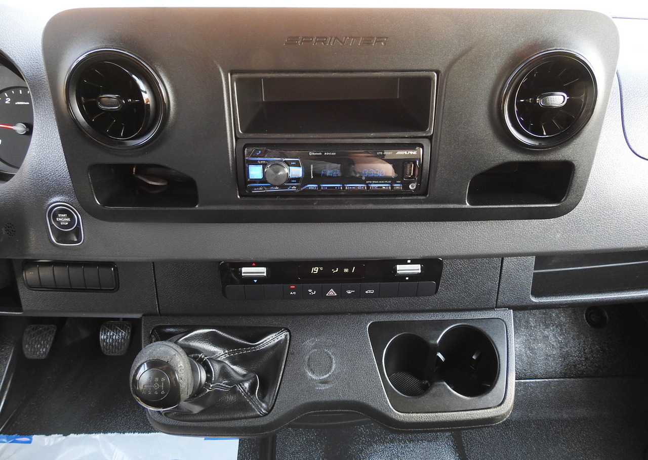 Dostavno vozilo sa ceradom MERCEDES SPRINTER 316 TARPAULIN 10 PALLETS WEBASTO AIR CONDITIONING 165HP: slika 32 Dostavno vozilo sa ceradom MERCEDES SPRINTER 316 TARPAULIN 10 PALLETS WEBASTO AIR CONDITIONING 165HP: slika 32