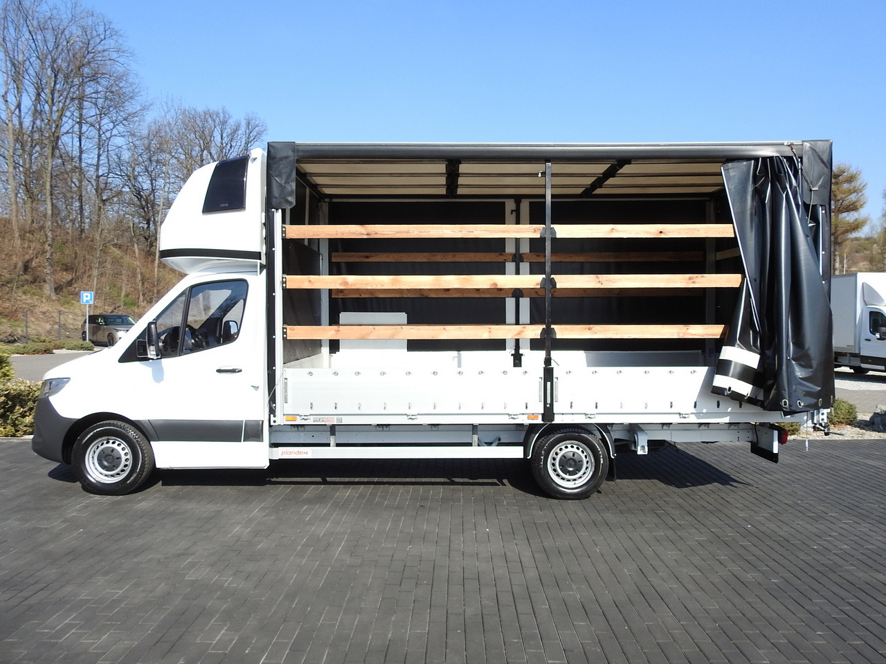 Dostavno vozilo sa ceradom MERCEDES SPRINTER 316 TARPAULIN 10 PALLETS WEBASTO AIR CONDITIONING 165HP: slika 8 Dostavno vozilo sa ceradom MERCEDES SPRINTER 316 TARPAULIN 10 PALLETS WEBASTO AIR CONDITIONING 165HP: slika 8