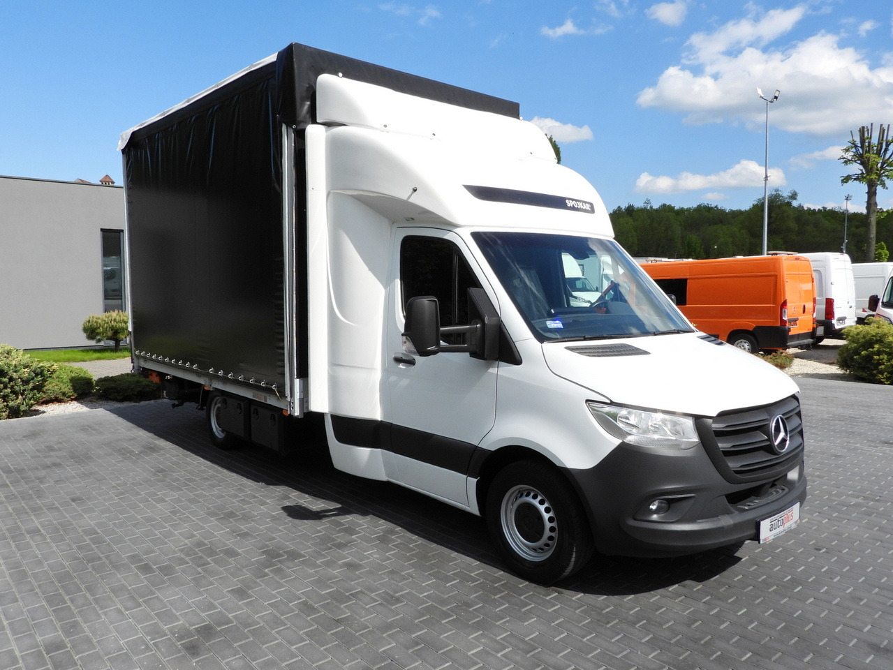 MERCEDES SPRINTER 316 TARPAULIN LIFT 10 PALLETS WEBASTO CRUISE CONTROL PNEUMATICS AIR CONDITIONING 160HP - Dostavno vozilo sa ceradom: slika 4 MERCEDES SPRINTER 316 TARPAULIN LIFT 10 PALLETS WEBASTO CRUISE CONTROL PNEUMATICS AIR CONDITIONING 160HP - Dostavno vozilo sa ceradom: slika 4