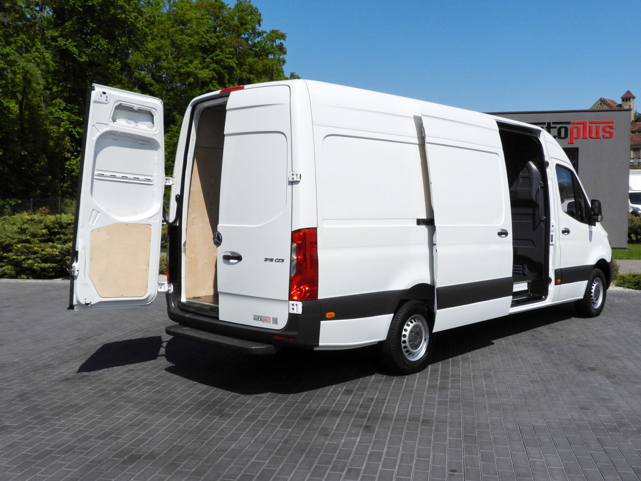 MERCEDES SPRINTER 316 VAN AIR CONDITIONING 165HP - Furgon: slika 3 MERCEDES SPRINTER 316 VAN AIR CONDITIONING 165HP - Furgon: slika 3