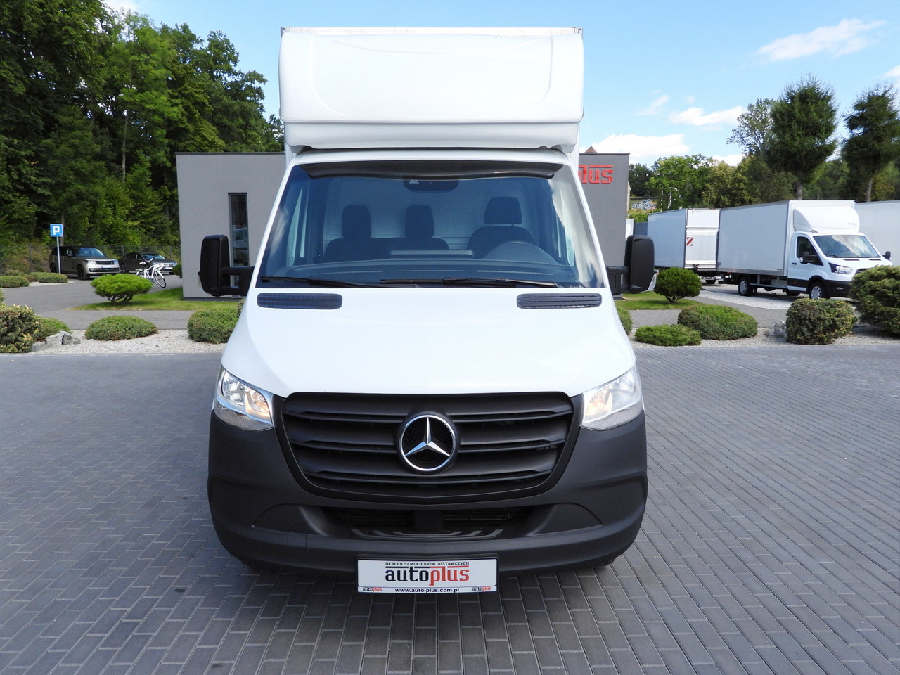 MERCEDES SPRINTER 514 BOX LIFT 8 PALLETS CRUISE CONTROL TWIN WHEELS AIR CONDITIONING 140HP - Dostavno vozilo sa zatvorenim sandukom: slika 5 MERCEDES SPRINTER 514 BOX LIFT 8 PALLETS CRUISE CONTROL TWIN WHEELS AIR CONDITIONING 140HP - Dostavno vozilo sa zatvorenim sandukom: slika 5