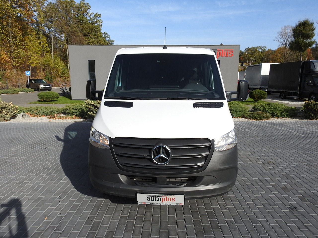 MERCEDES SPRINTER 516 STAKE BODY DOUBLE CABIN DOKA 6 SEATS CRUISE CONTROL AIR CONDITIONING TWIN WHEELS  160HP - Dostavno vozilo sa duplom kabinom: slika 5 MERCEDES SPRINTER 516 STAKE BODY DOUBLE CABIN DOKA 6 SEATS CRUISE CONTROL AIR CONDITIONING TWIN WHEELS  160HP - Dostavno vozilo sa duplom kabinom: slika 5
