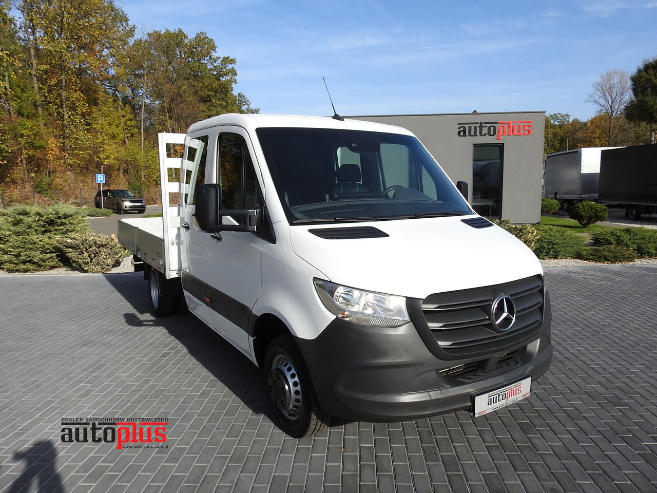 MERCEDES SPRINTER 516 STAKE BODY DOUBLE CABIN DOKA 6 SEATS CRUISE CONTROL AIR CONDITIONING TWIN WHEELS  160HP - Dostavno vozilo sa duplom kabinom: slika 1 MERCEDES SPRINTER 516 STAKE BODY DOUBLE CABIN DOKA 6 SEATS CRUISE CONTROL AIR CONDITIONING TWIN WHEELS  160HP - Dostavno vozilo sa duplom kabinom: slika 1