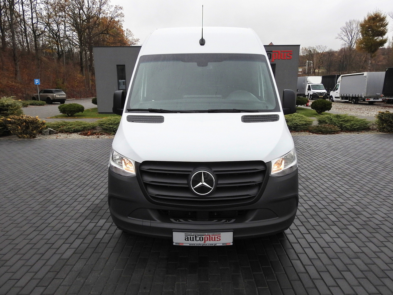 MERCEDES eSprinter NEW ELECTRIC VAN AUTOMATIC TRANSMISSION GUARANTEE 95HP - Furgon, Električno dostavno vozilo: slika 5 MERCEDES eSprinter NEW ELECTRIC VAN AUTOMATIC TRANSMISSION GUARANTEE 95HP - Furgon, Električno dostavno vozilo: slika 5