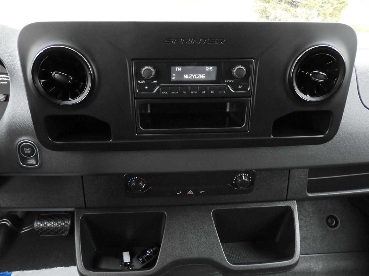 Novu Furgon, Električno dostavno vozilo MERCEDES eSprinter NEW ELECTRIC VAN AUTOMATIC TRANSMISSION  GUARANTEE  95HP: slika 31