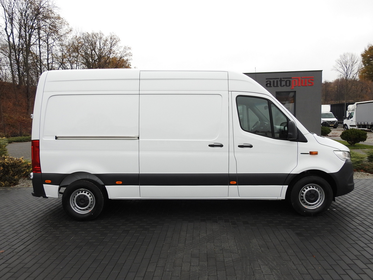 Novu Furgon, Električno dostavno vozilo MERCEDES eSprinter NEW ELECTRIC VAN AUTOMATIC TRANSMISSION  GUARANTEE  95HP: slika 7
