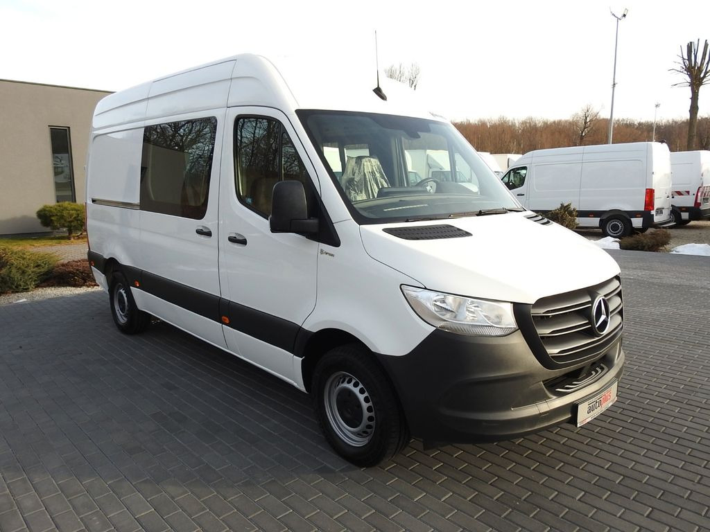 Mercedes-Benz SPRINTER 314 KASTENWAGEN DOPPELKABINE 6 SITZE - Furgon, Dostavno vozilo sa duplom kabinom: slika 4 Mercedes-Benz SPRINTER 314 KASTENWAGEN DOPPELKABINE 6 SITZE - Furgon, Dostavno vozilo sa duplom kabinom: slika 4