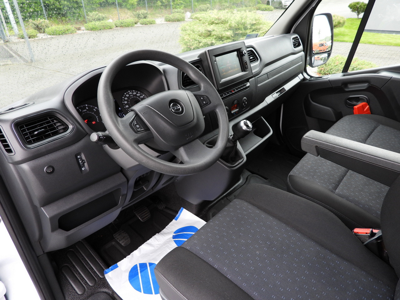 OPEL MOVANO TARPAULIN 10 PALLETS CRUISE CONTROL NAVIGATION LED LIGHTS PNEUMATICS AIR CONDITIONING 165HP - Dostavno vozilo sa ceradom: slika 2 OPEL MOVANO TARPAULIN 10 PALLETS CRUISE CONTROL NAVIGATION LED LIGHTS PNEUMATICS AIR CONDITIONING 165HP - Dostavno vozilo sa ceradom: slika 2