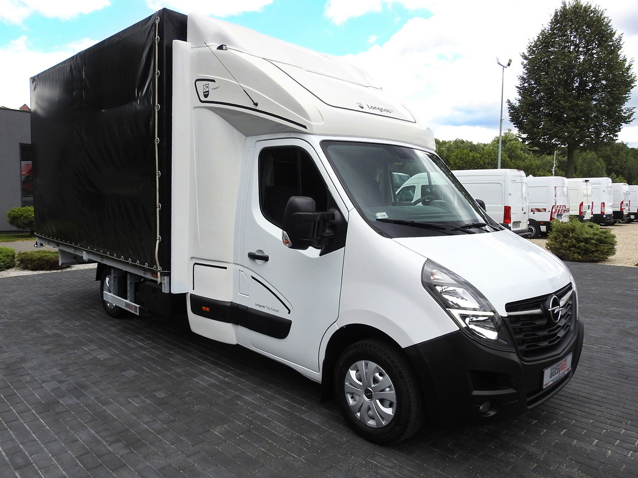 OPEL MOVANO TARPAULIN 10 PALLETS WEBASTO CRUISE CONTROL AIR CONDITIONING PNEUMATICS 165HP - Dostavno vozilo sa ceradom: slika 4 OPEL MOVANO TARPAULIN 10 PALLETS WEBASTO CRUISE CONTROL AIR CONDITIONING PNEUMATICS 165HP - Dostavno vozilo sa ceradom: slika 4