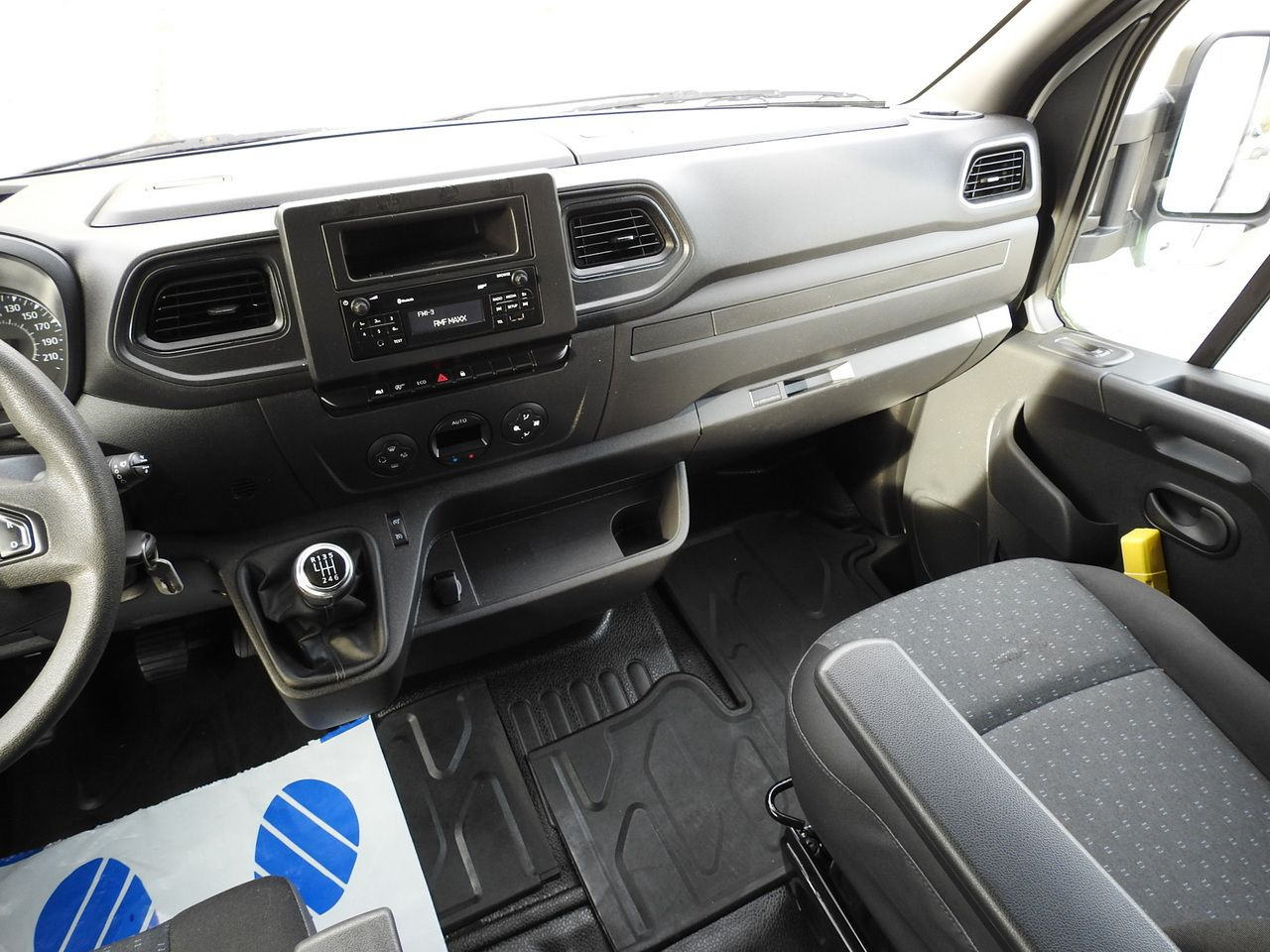 Dostavno vozilo sa ceradom OPEL MOVANO TARPAULIN 10 PALLETS WEBASTO CRUISE CONTROL LED LIGHTS PNEUMATICS AIR CONDITIONING 165HP: slika 37 Dostavno vozilo sa ceradom OPEL MOVANO TARPAULIN 10 PALLETS WEBASTO CRUISE CONTROL LED LIGHTS PNEUMATICS AIR CONDITIONING 165HP: slika 37