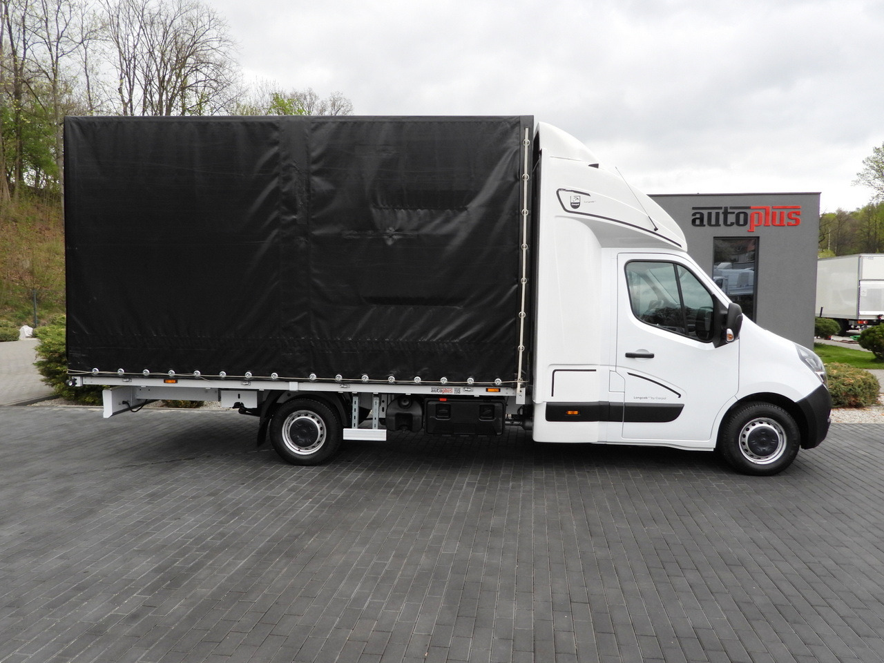 Lizing OPEL MOVANO  TARPAULIN 10 PALLETS WEBASTO CRUISE CONTROL LED LIGHTS PNEUMATICS AIR CONDITIONING  165HP OPEL MOVANO  TARPAULIN 10 PALLETS WEBASTO CRUISE CONTROL LED LIGHTS PNEUMATICS AIR CONDITIONING  165HP: slika 7