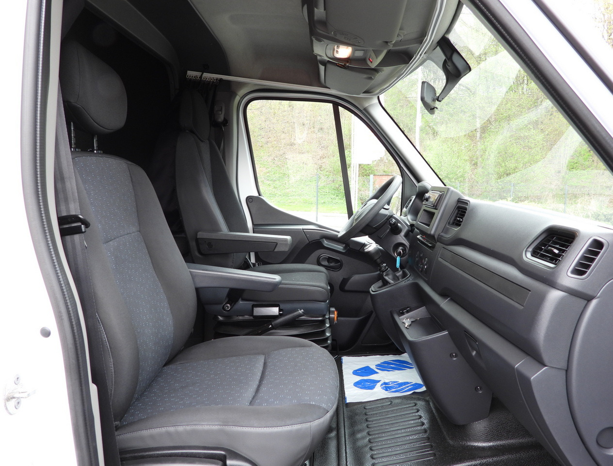 Lizing OPEL MOVANO  TARPAULIN 10 PALLETS WEBASTO CRUISE CONTROL LED LIGHTS PNEUMATICS AIR CONDITIONING  165HP OPEL MOVANO  TARPAULIN 10 PALLETS WEBASTO CRUISE CONTROL LED LIGHTS PNEUMATICS AIR CONDITIONING  165HP: slika 38