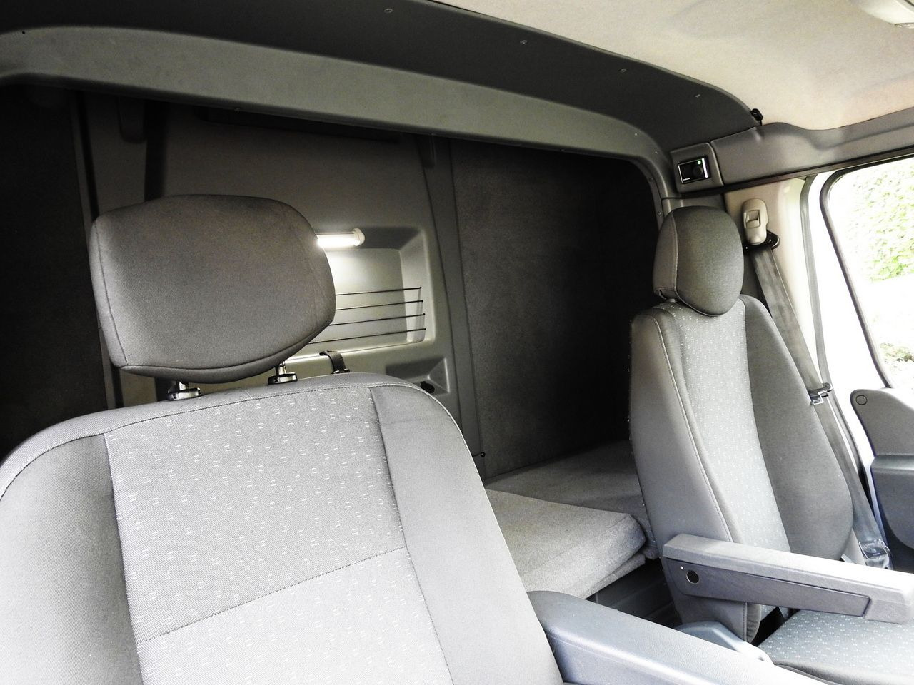 Dostavno vozilo sa ceradom OPEL MOVANO TARPAULIN 10 PALLETS WEBASTO CRUISE CONTROL LED LIGHTS PNEUMATICS AIR CONDITIONING 165HP: slika 45 Dostavno vozilo sa ceradom OPEL MOVANO TARPAULIN 10 PALLETS WEBASTO CRUISE CONTROL LED LIGHTS PNEUMATICS AIR CONDITIONING 165HP: slika 45