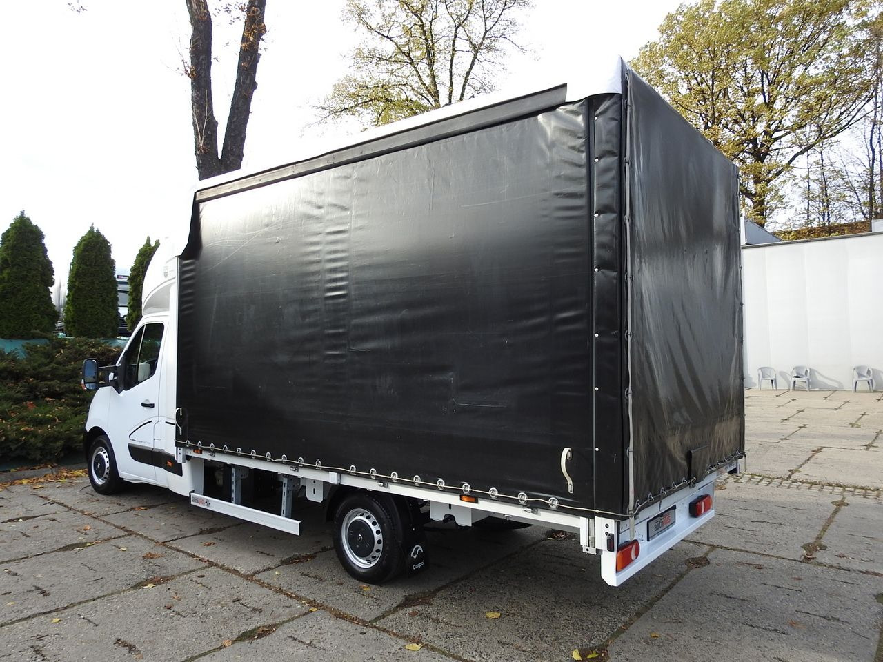 Dostavno vozilo sa ceradom OPEL MOVANO TARPAULIN 10 PALLETS WEBASTO CRUISE CONTROL LED LIGHTS PNEUMATICS AIR CONDITIONING 165HP: slika 10 Dostavno vozilo sa ceradom OPEL MOVANO TARPAULIN 10 PALLETS WEBASTO CRUISE CONTROL LED LIGHTS PNEUMATICS AIR CONDITIONING 165HP: slika 10