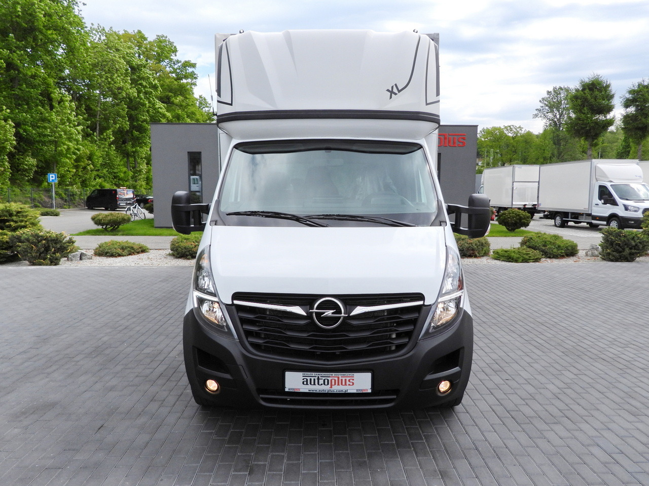 OPEL MOVANO TARPAULIN LIFT 9 PALLETS WEBASTO CRUISE CONTROL LED LIGHTS PNEUMATICS AIR CONDITIONING 165HP - Dostavno vozilo sa ceradom: slika 5 OPEL MOVANO TARPAULIN LIFT 9 PALLETS WEBASTO CRUISE CONTROL LED LIGHTS PNEUMATICS AIR CONDITIONING 165HP - Dostavno vozilo sa ceradom: slika 5