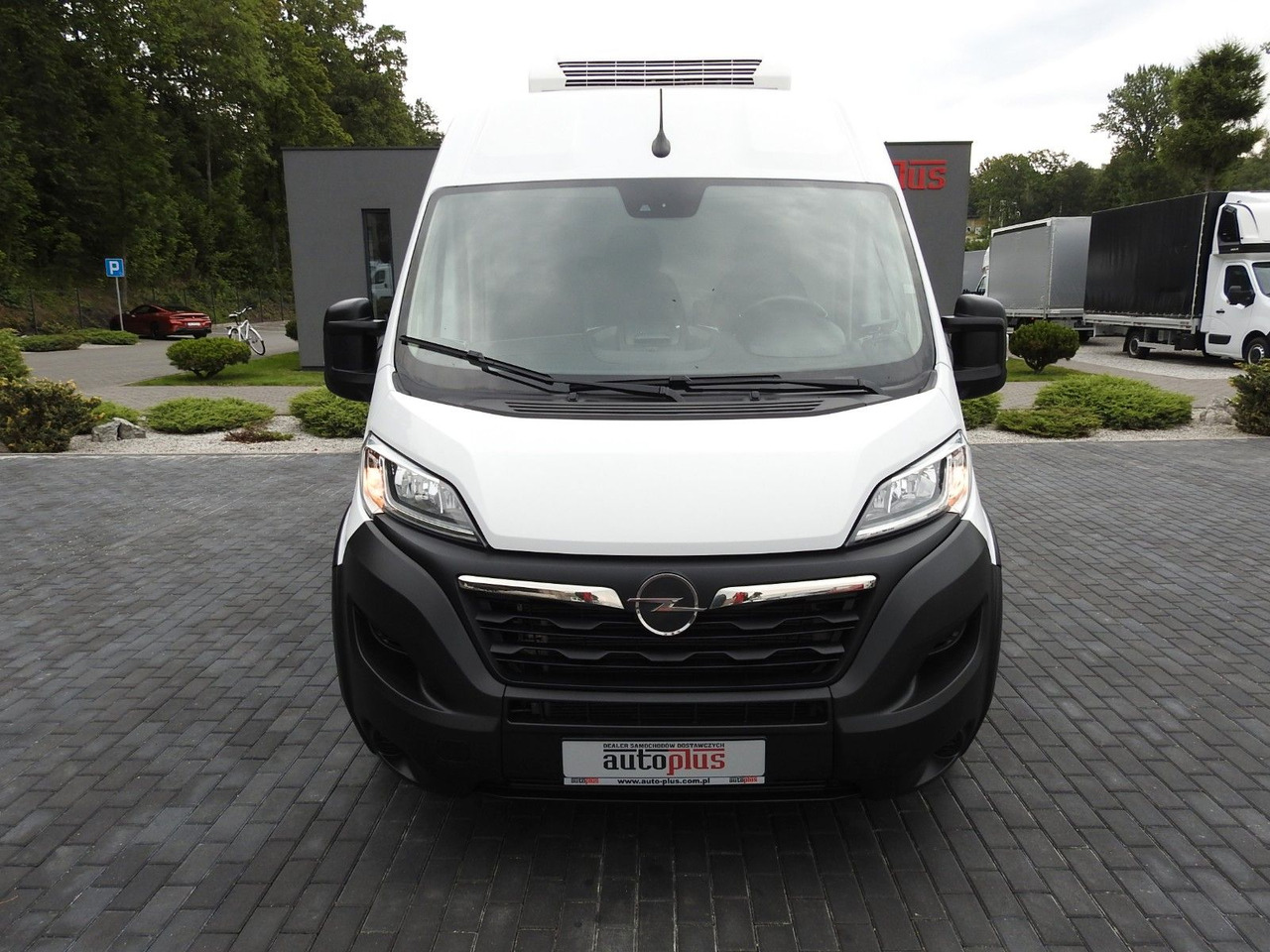 Opel MOVANO KÜHLKASTENWAGEN 0*C HEIZFUNKTION Opel MOVANO KÜHLKASTENWAGEN 0*C HEIZFUNKTION - Dostavno vozilo hladnjača: slika 5 Opel MOVANO KÜHLKASTENWAGEN 0*C HEIZFUNKTION Opel MOVANO KÜHLKASTENWAGEN 0*C HEIZFUNKTION - Dostavno vozilo hladnjača: slika 5