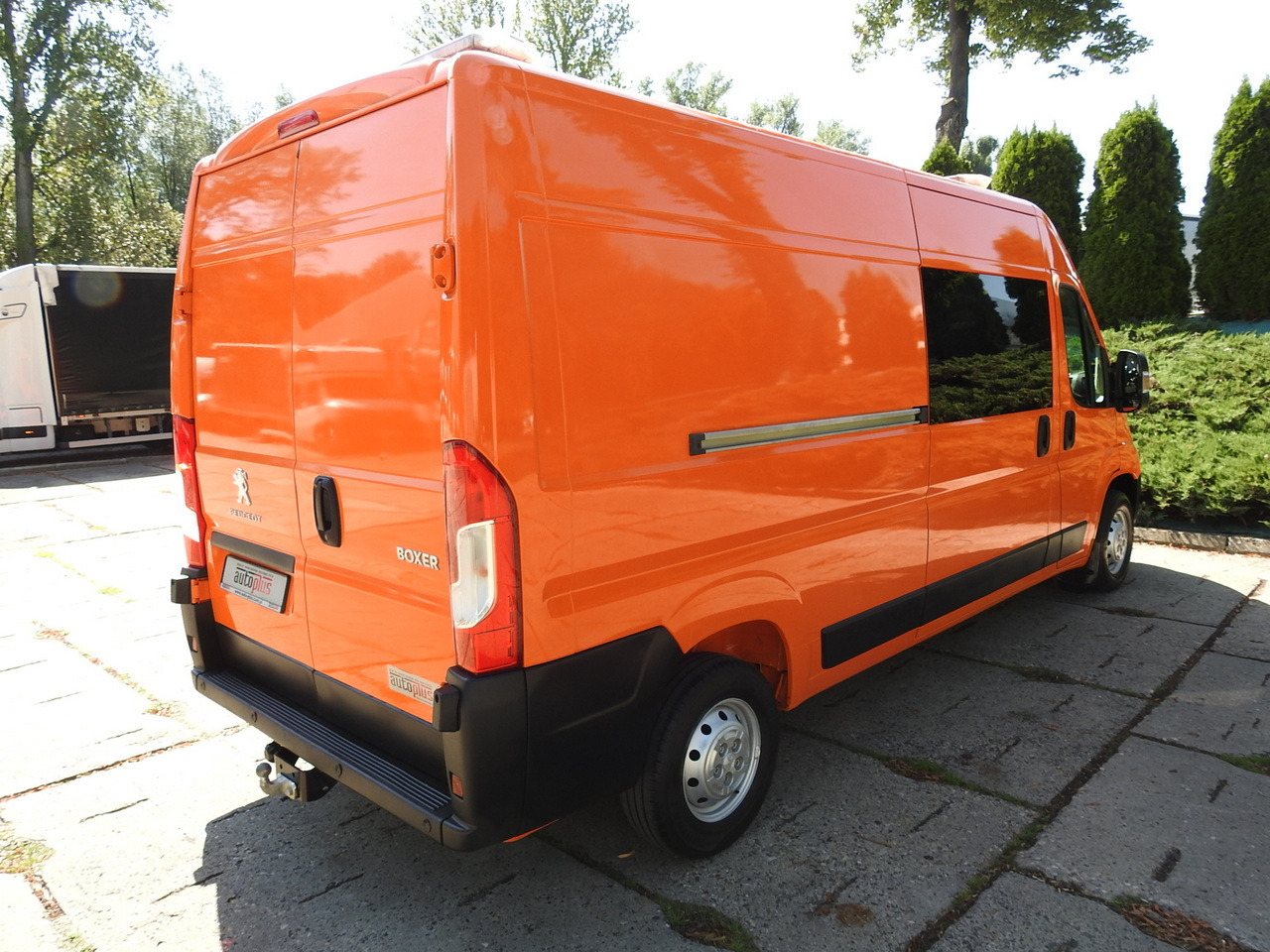 PEUGEOT BOXER BOX DELIVERY VAN 7 SEATS AIR CONDITIONING 120HP - Furgon: slika 3 PEUGEOT BOXER BOX DELIVERY VAN 7 SEATS AIR CONDITIONING 120HP - Furgon: slika 3