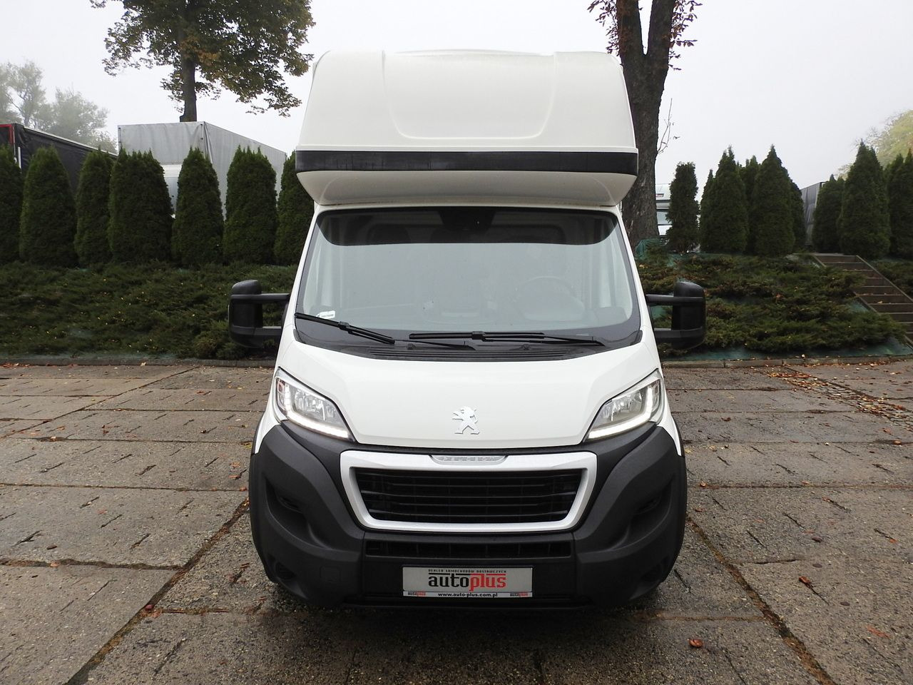 PEUGEOT BOXER TARPAULIN LIFT 8 PALLETS WEBASTO LED LIGHTS AIR CONDITIONING 165HP - Dostavno vozilo sa ceradom: slika 5 PEUGEOT BOXER TARPAULIN LIFT 8 PALLETS WEBASTO LED LIGHTS AIR CONDITIONING 165HP - Dostavno vozilo sa ceradom: slika 5
