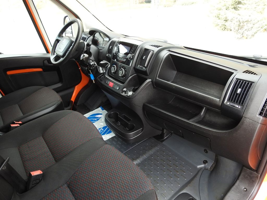 Dostavno vozilo sa ceradom, Dostavno vozilo sa duplom kabinom Peugeot BOXER PRITSCHE PLANE DOPPELKABINE DOKA 7 SITZE: slika 27