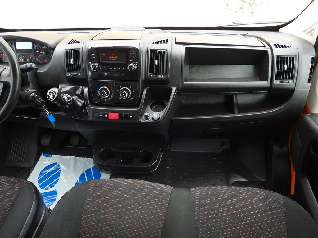 Dostavno vozilo sa ceradom, Dostavno vozilo sa duplom kabinom Peugeot BOXER PRITSCHE PLANE DOPPELKABINE DOKA 7 SITZE: slika 24