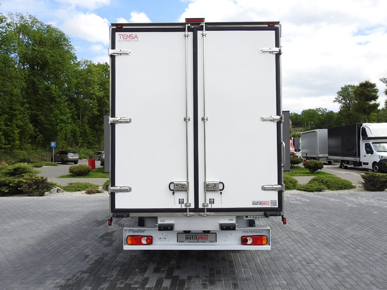 Lizing RENAULT MASTER NEW REGRIGERATOR BOX -10*C 8 PALLETS CRUISE CONTROL AIR CONDITIONING LED LIGHTS GUARANTEE  165HP RENAULT MASTER NEW REGRIGERATOR BOX -10*C 8 PALLETS CRUISE CONTROL AIR CONDITIONING LED LIGHTS GUARANTEE  165HP: slika 11