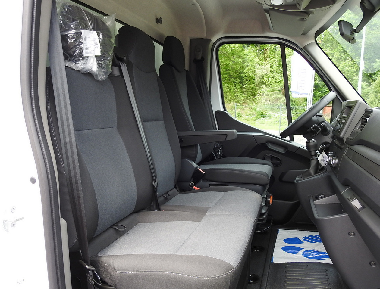 Lizing RENAULT MASTER NEW REGRIGERATOR BOX -10*C 8 PALLETS CRUISE CONTROL AIR CONDITIONING LED LIGHTS GUARANTEE  165HP RENAULT MASTER NEW REGRIGERATOR BOX -10*C 8 PALLETS CRUISE CONTROL AIR CONDITIONING LED LIGHTS GUARANTEE  165HP: slika 39