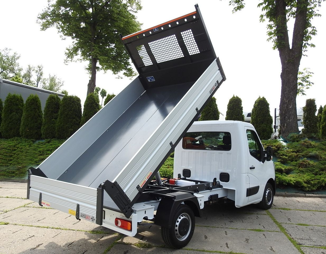 RENAULT MASTER - Dostavno vozilo kiper: slika 3 RENAULT MASTER - Dostavno vozilo kiper: slika 3