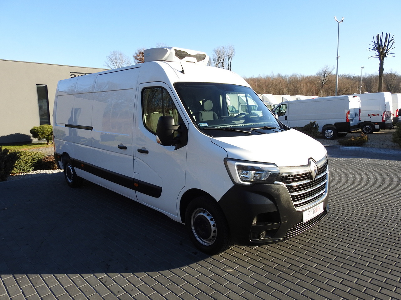 RENAULT MASTER REFRIGERATOR VAN -5*C HEATING FUNCTION POWER SUPPLY 230V AIR CONDITIONING LED LIGHTS 135HP - Dostavno vozilo hladnjača: slika 4 RENAULT MASTER REFRIGERATOR VAN -5*C HEATING FUNCTION POWER SUPPLY 230V AIR CONDITIONING LED LIGHTS 135HP - Dostavno vozilo hladnjača: slika 4
