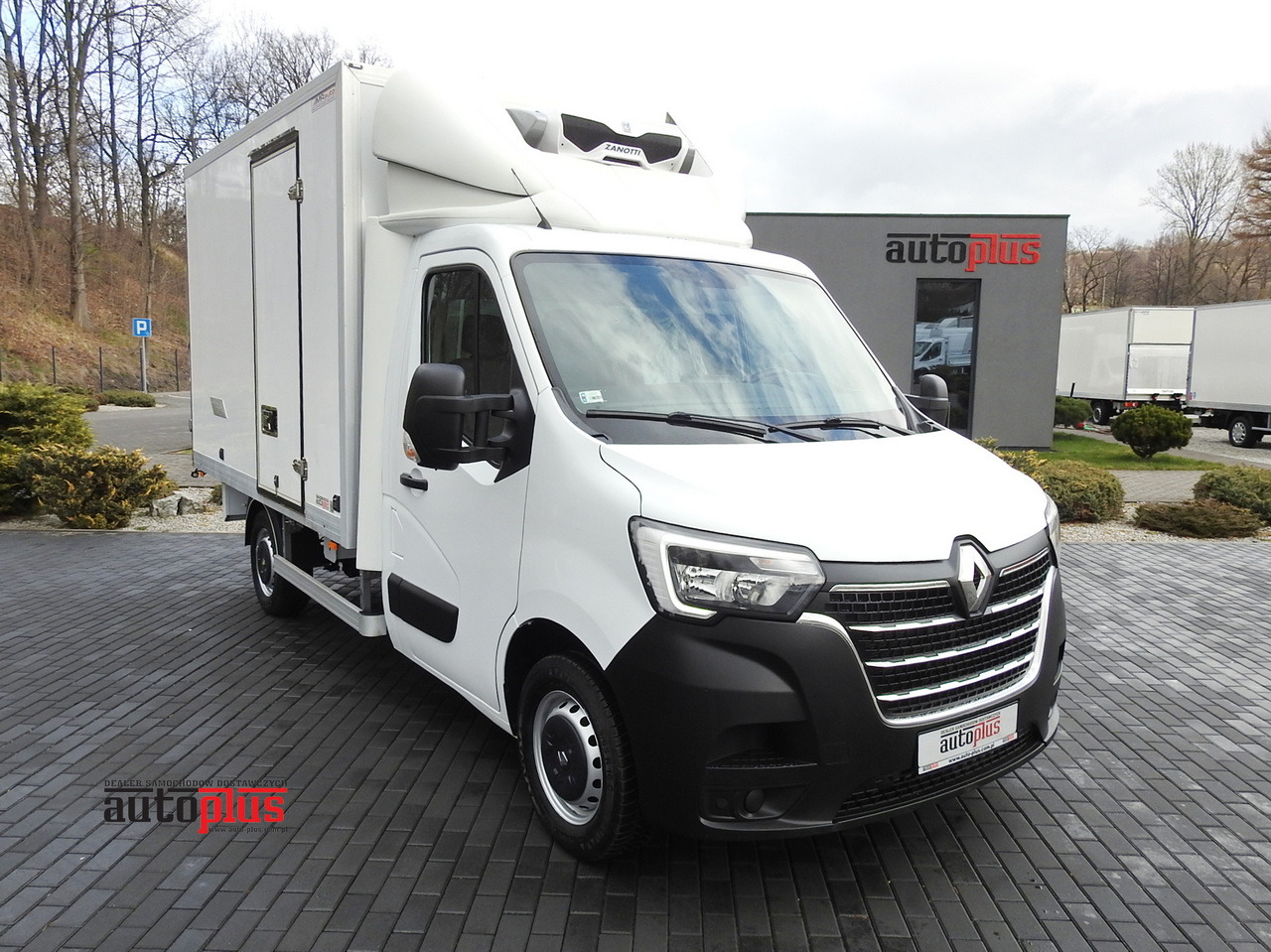 RENAULT MASTER REGRIGERATOR BOX 0*C LED LIGHTS AIR CONDITIONING 145HP - Dostavno vozilo hladnjača: slika 1 RENAULT MASTER REGRIGERATOR BOX 0*C LED LIGHTS AIR CONDITIONING 145HP - Dostavno vozilo hladnjača: slika 1