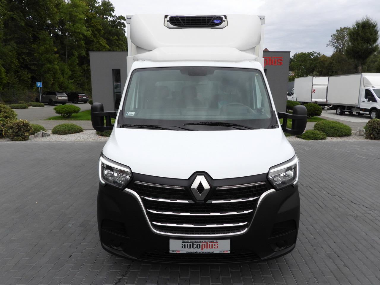 RENAULT MASTER REGRIGERATOR BOX 1*C LED LIGHTS AIR CONDITIONING 165HP - Dostavno vozilo hladnjača: slika 5 RENAULT MASTER REGRIGERATOR BOX 1*C LED LIGHTS AIR CONDITIONING 165HP - Dostavno vozilo hladnjača: slika 5