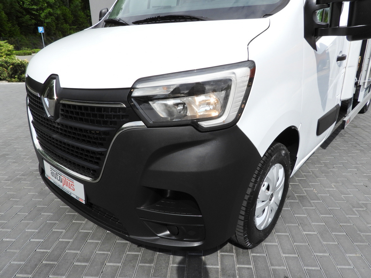 Dostavno vozilo sa ceradom RENAULT MASTER  TARPAULIN 10 PALLETS CRUISE CONTROL LED LIGHTS AIR CONDITIONING  165HP: slika 19 Dostavno vozilo sa ceradom RENAULT MASTER  TARPAULIN 10 PALLETS CRUISE CONTROL LED LIGHTS AIR CONDITIONING  165HP: slika 19